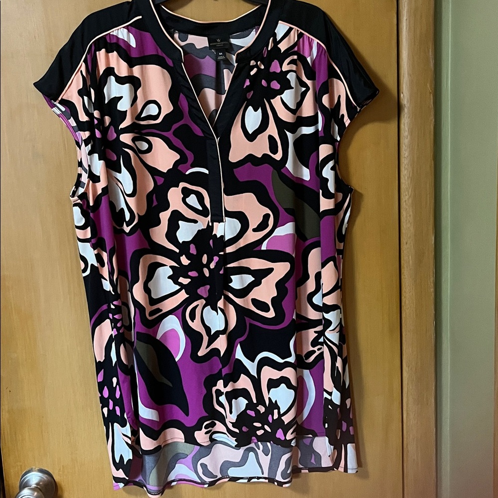 Worthington Abstract Print tunic top in Black, Pink, Apricot, and Cream 3X